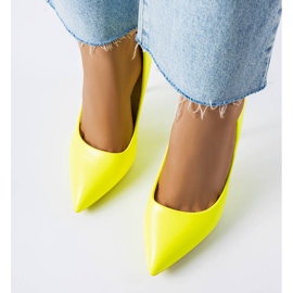BM Zapatos de tacón amarillo neón de Lamothe 2