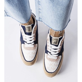 Zapatillas beige y azul marino de Mireault 2