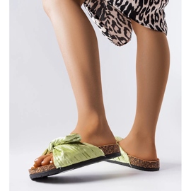 Pantuflas verdes con lazo de Duplanty 1