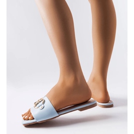 Chanclas elegantes azules con cadena de Corbin 2