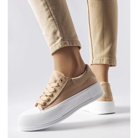 Zapatillas beige con plataforma de Josseaume 2
