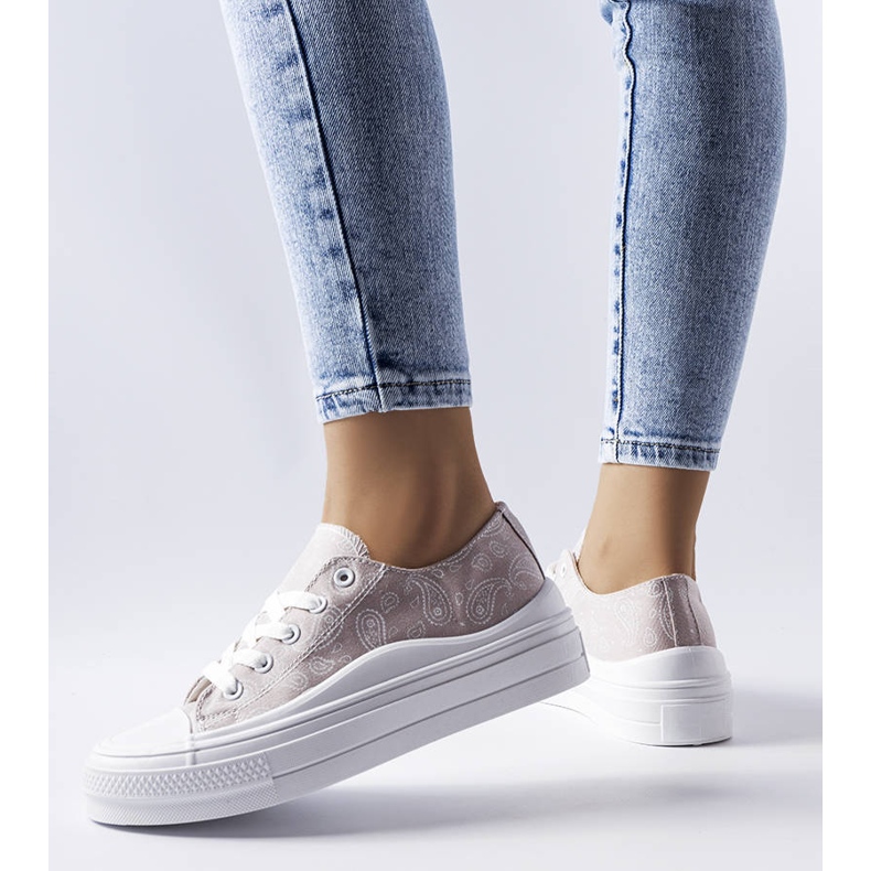 Zapatillas grises con plataforma de Bélair 1