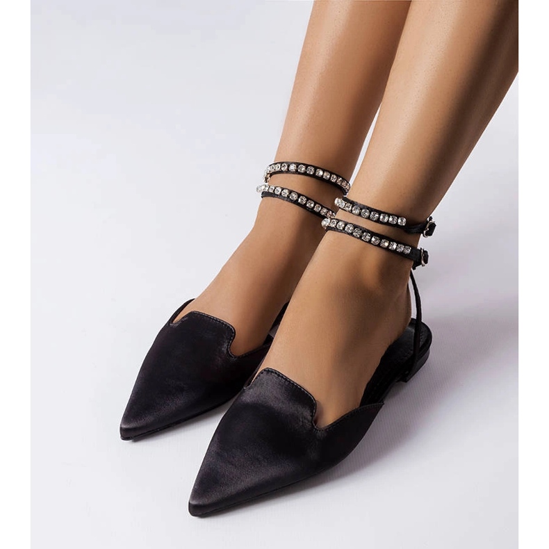 Sandalias negras con acabado satinado de Hewes negro 2 Sandalias negras con acabado satinado de Hewes negro 2