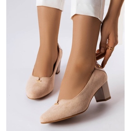 Elegantes zapatos beige de Vinceza 2