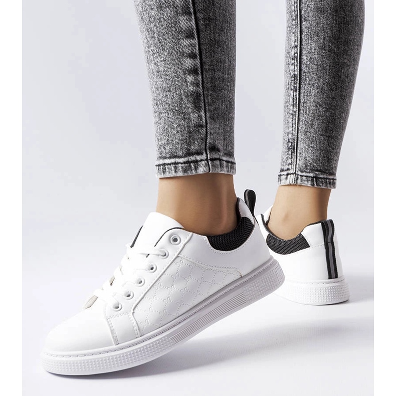 Zapatillas negras y blancas con relieve de Dreux blanco 1 Zapatillas negras y blancas con relieve de Dreux blanco 1