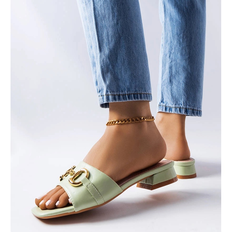 Sandalias de tacón alto con cadena verdes de Chabot 1