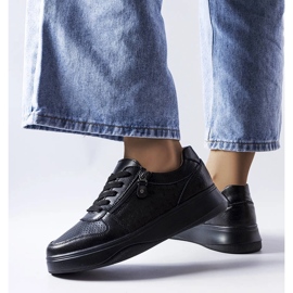 Zapatos de piel negros decorados con una cremallera Jezzi 2