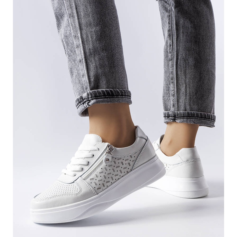 Zapatos de piel blanca decorados con una cremallera Jezzi blanco 1