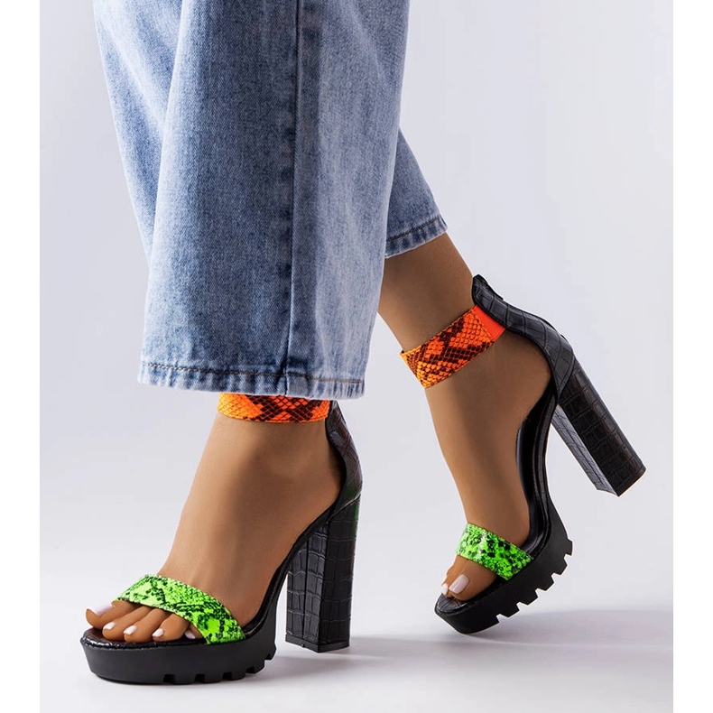 Sandalias con estampado de serpiente verdes de Knoxville 1