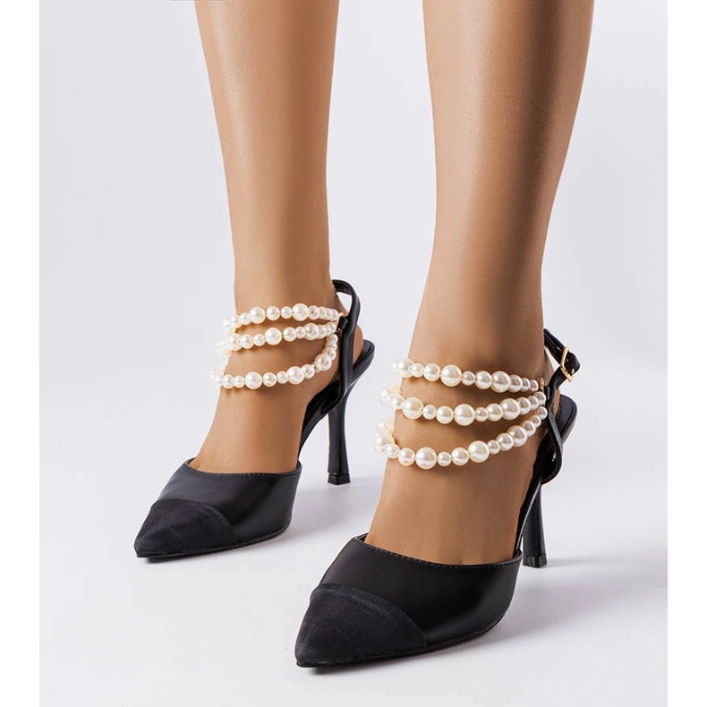 Zapatos de tacón negros Ridge con cuentas 1