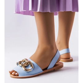 Sandalias azules decoradas con una cadena de Germaine 1 Sandalias azules decoradas con una cadena de Germaine 1