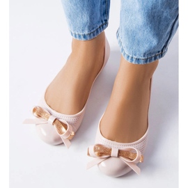 Bailarinas beige decoradas con un lazo Harlingen 2