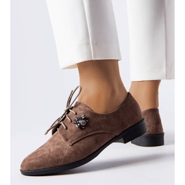Zapatos brogue marrones con aplicación de circonitas de Carignan marrón 1