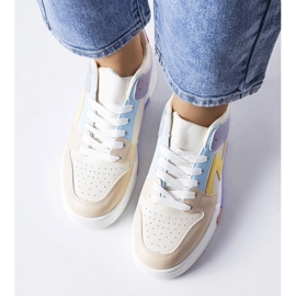 Botas beige con suela más gruesa de Harter 2