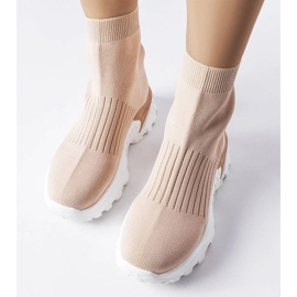 Zapatillas beige con parte superior elástica de Antonio 2