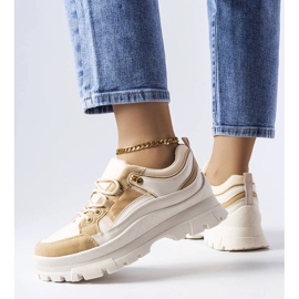 Via zapatos marrones de suela baja con protector beige 1 Via zapatos marrones de suela baja con protector beige 1