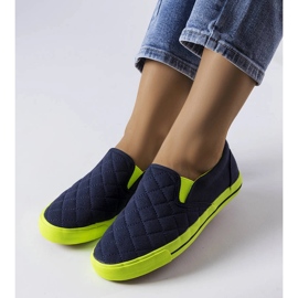 Zapatillas slip-on acolchadas azul marino de Balsamo 1