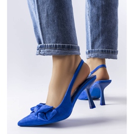 Alfileres azules con lazo de Olengo 1 Alfileres azules con lazo de Olengo 1