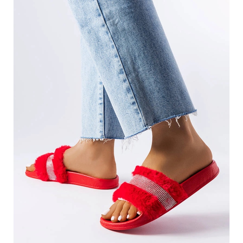 Chanclas pelo rojo con pedrería de Carrito 1