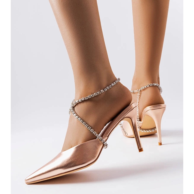 Chanclas Drain con tacón dorado 1