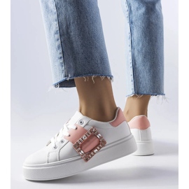 Deportivas blancas decoradas con hebilla Ike rosa blanco 2
