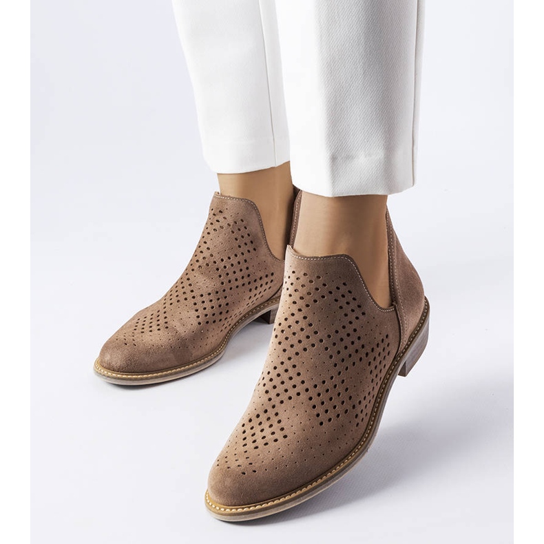 BM Botines Karino piel calada marron marrón 1