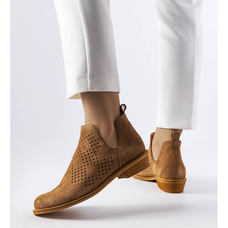 Botines Karino piel calada caramelo marrón 1 Botines Karino piel calada caramelo marrón 1