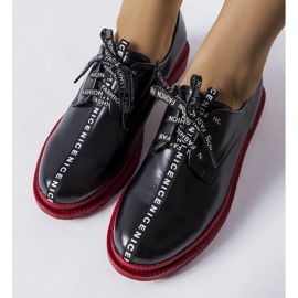 Zapatos brogue negros con suela en contraste de Hanifan 1