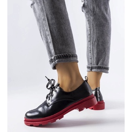 Zapatos brogue negros con suela en contraste de Hanifan 2