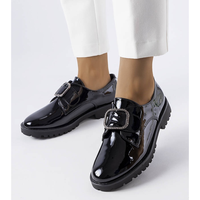 Zapatos lacados en negro con hebilla Jarisile 1 Zapatos lacados en negro con hebilla Jarisile 1