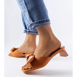 Sandalias marrones de tacón con lazo Oak marrón 2