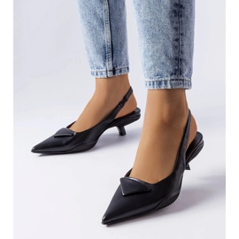Sandalias negras de tacón bajo de Gougeon. negro 1