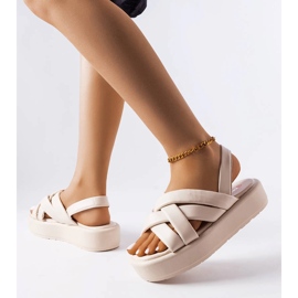 Sandalias plataforma Herradura beige 1