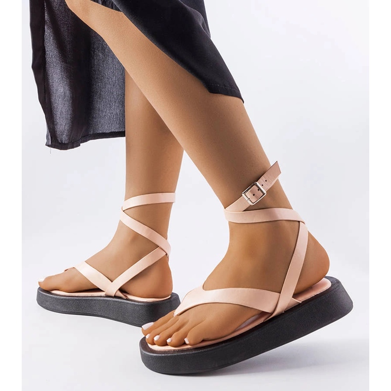 Sandalias beige con plataforma de Salt 1