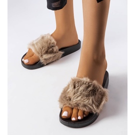 Babuchas beige con pelo de Genevre 1