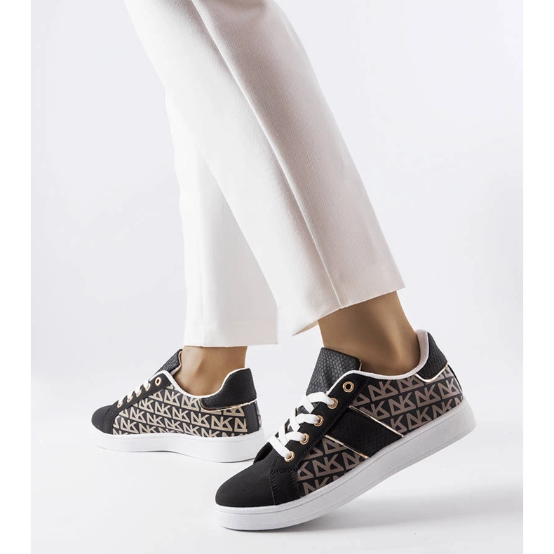 Zapatillas deportivas negras decoradas con el monograma Bolduc negro 1