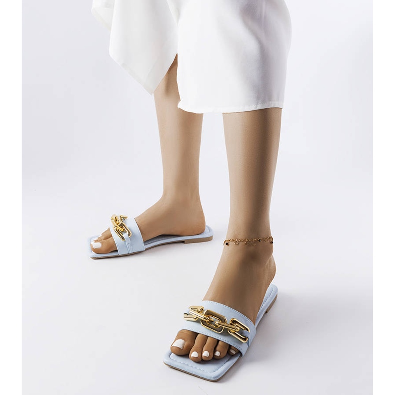 Chanclas Cherell con cadena azul 1 Chanclas Cherell con cadena azul 1