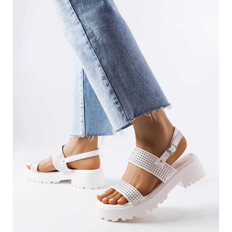 Sandalias blancas decoradas con chorros Biloxi blanco 1