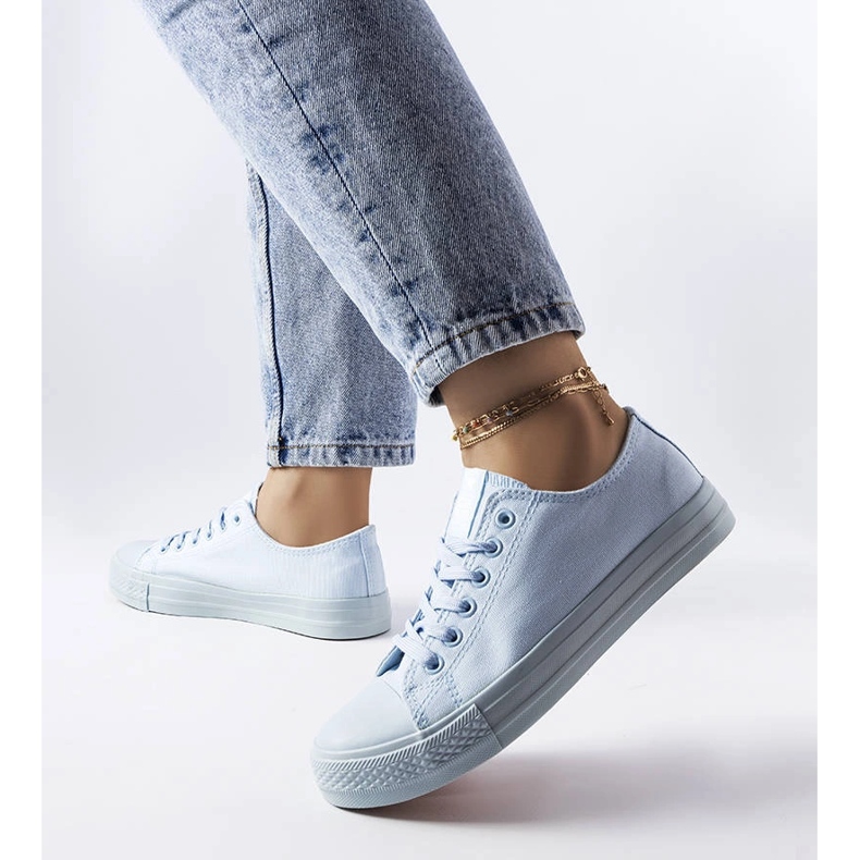 Zapatillas azules de Esmeraude 1 Zapatillas azules de Esmeraude 1