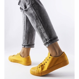 Zapatillas de tela amarillas de Esmeraude amarillo 1