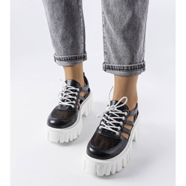 Zapatos brogue negros con una enorme suela Emaline 3