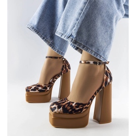 Zapatos marrones de tacón alto de Romines marrón 1 Zapatos marrones de tacón alto de Romines marrón 1