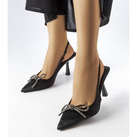 Tacones negros con lazo Wildrose 1