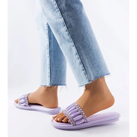 Sandalias moradas con circonitas de Anapor violeta 2 Sandalias moradas con circonitas de Anapor violeta 2