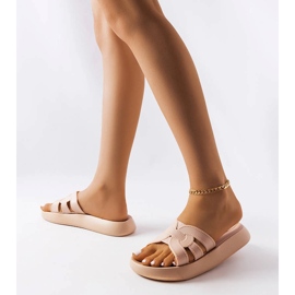 Zapatillas de casa de goma beige de Coudert 1