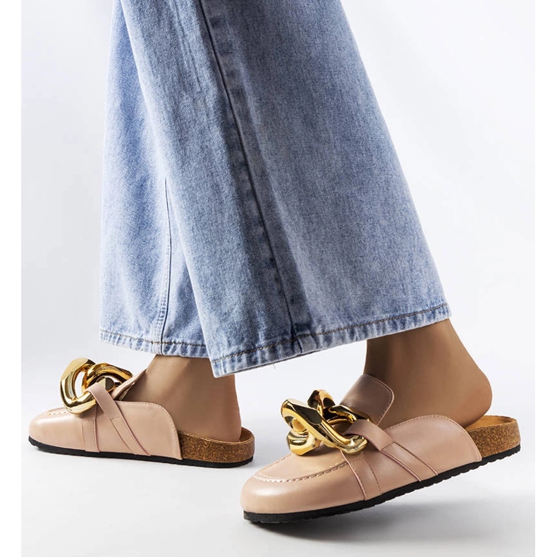 Pantuflas de cadena rosas de Christelle. 1