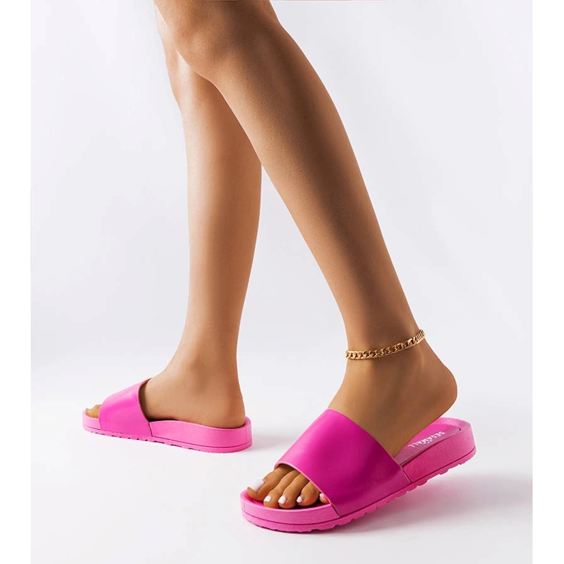 Chanclas de goma rosas de Sabourin 2