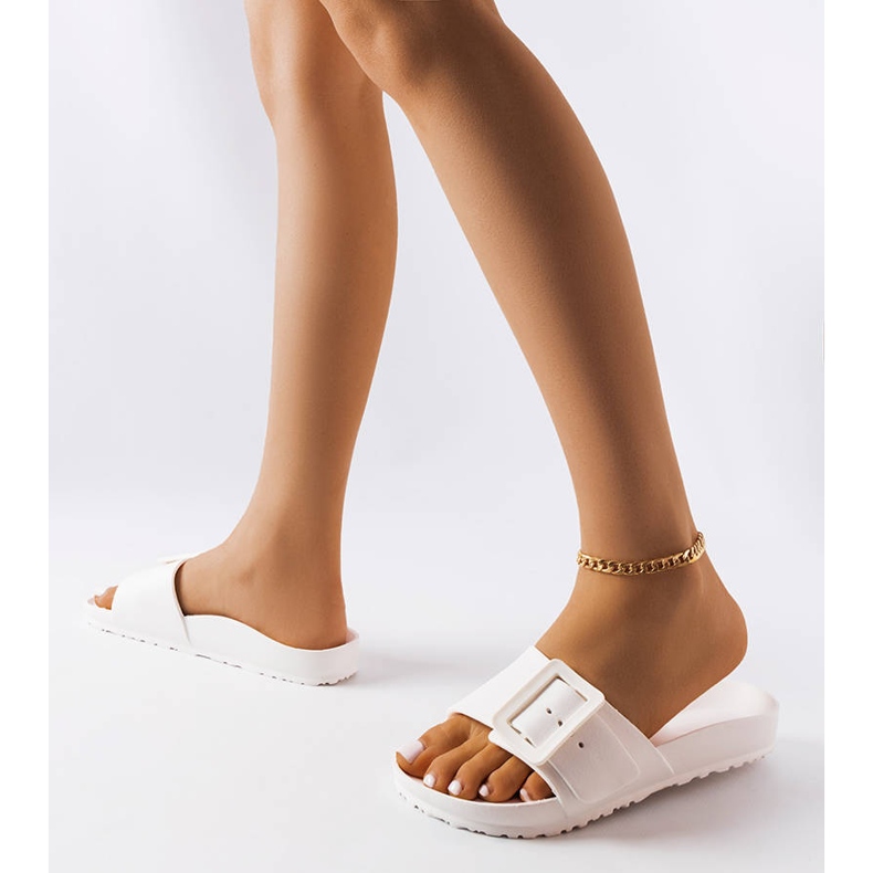 Chanclas de goma blanca con hebilla Nelm blanco 1