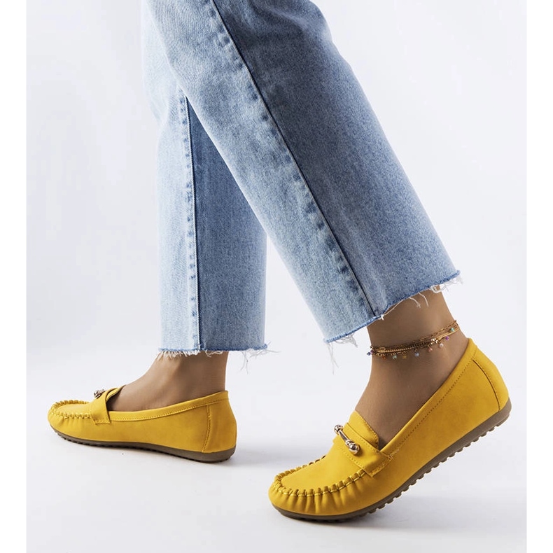 Mocasines amarillos con acabado mate de Sorel 1 Mocasines amarillos con acabado mate de Sorel 1
