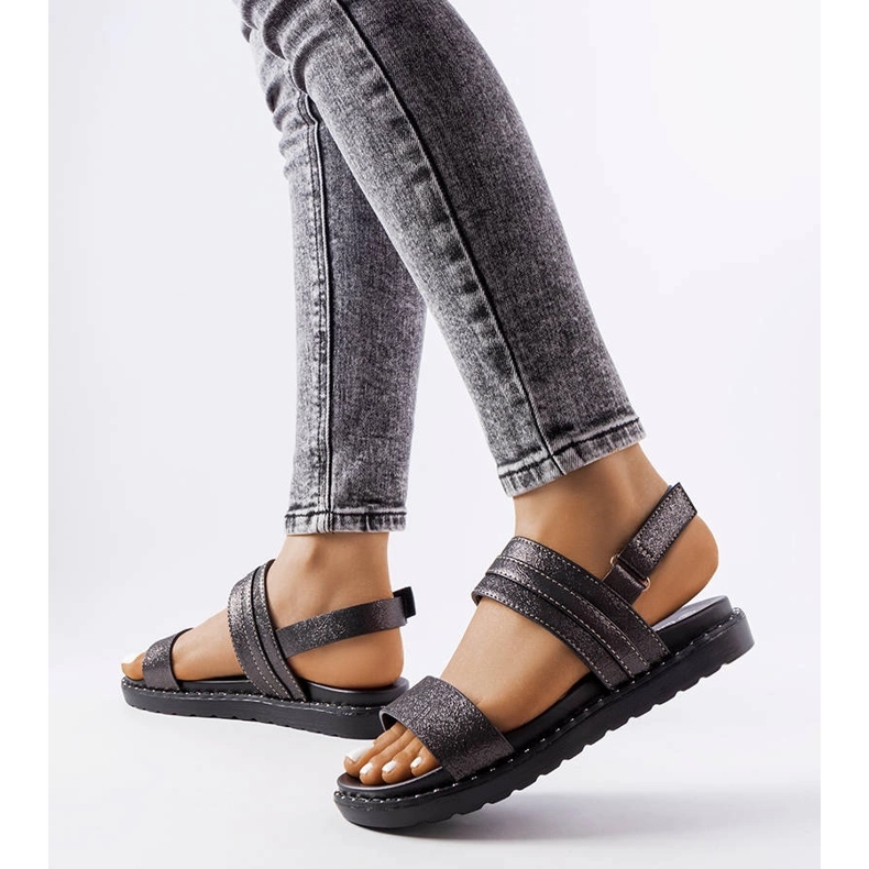 Sandalias negras brillantes de Felicienne negro 1